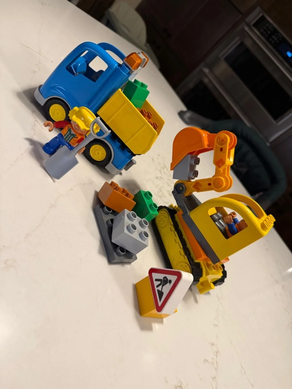 LEGO Duplo 10812 Truck & Tracked Excavator